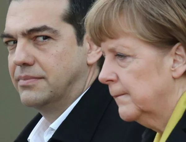 Политико: След Гърция Меркел е изправена пред провал 