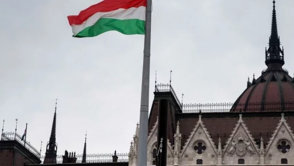 Унгария продължава с нападките спрямо Украйна