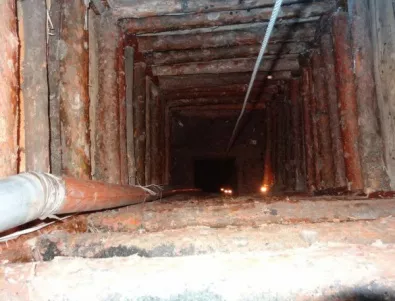 Двама души са загинали при срутване на мина в Турция