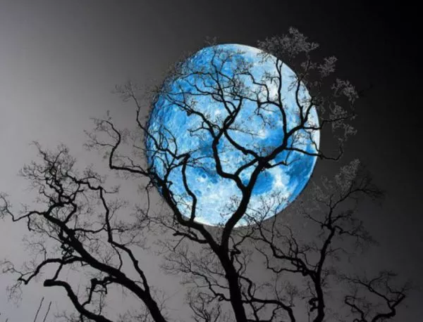 "Синя Луна" над България тази нощ! Има ли опасност за хората?