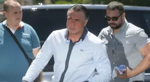 Бивши собственици на Левски са обещали финансова помощ до края на сезона