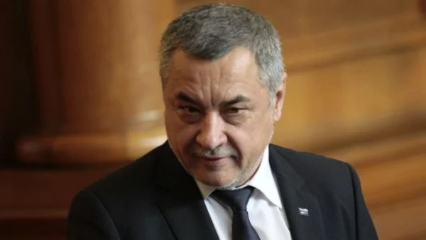 Симеонов отрича разговори за министри, неглижира скандала Дончев - Цацаров