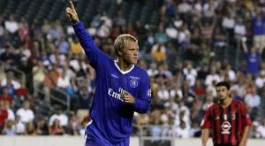 Ясен Петров се уреди с бивша звезда на Барса и Челси