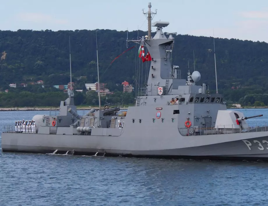 Голямо учение на военноморските ни сили в Черно море