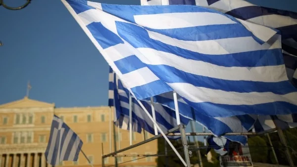 Франция и Германия на различни мнения за гръцкия дълг