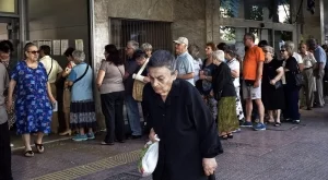 Гръцките банки отварят врати