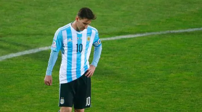 СНИМКИ: Меси и Аржентина ще играят на терен, на който дори аматьорски отбори не биха излезли