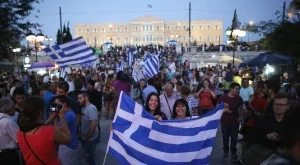Стачки парализират Гърция 