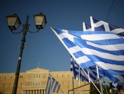 Кредиторите на Гърция ще забавят мерките за облекчаване на държавния дълг