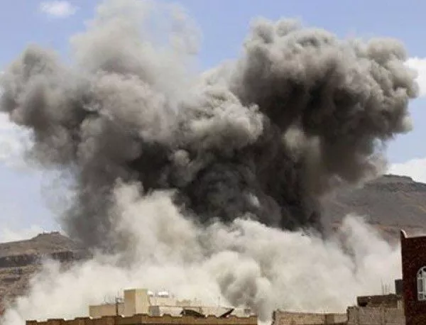 Саудитски въздушен удар върху пазар уби над 50 души