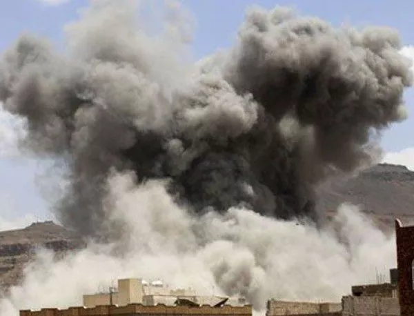 25 загинаха при бомбен атентат в столицата на Йемен
