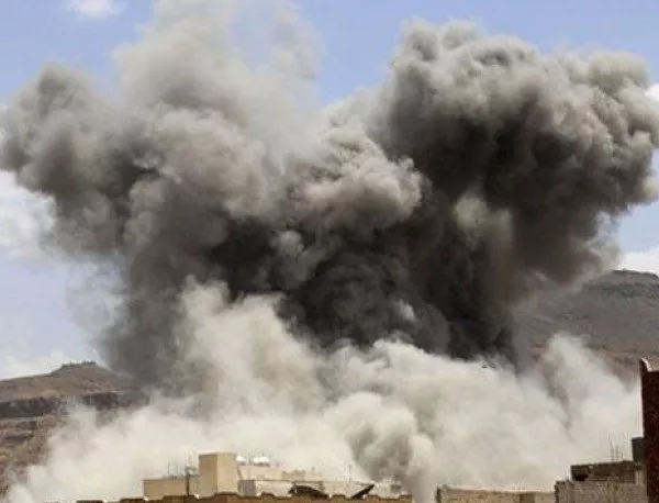 След двоен атентат в Йемен са загинали най-малко 41 души