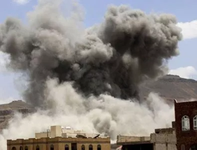 Десет деца загинаха при въздушни удари в Йемен