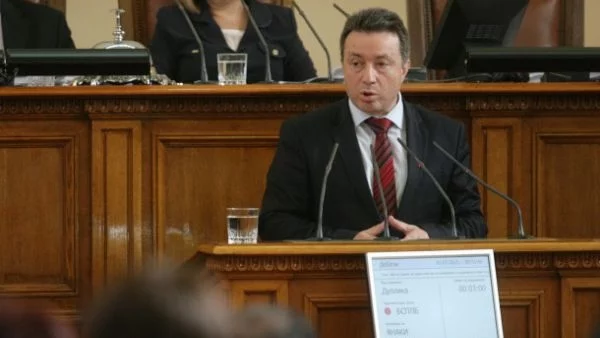 Левицата няма да подкрепи промените в Конституцията 