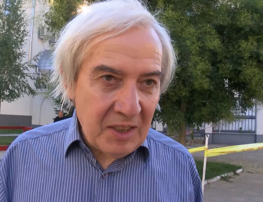 Теодосий Теодосиев за метеорита: Може да бъде и заблудена ракета