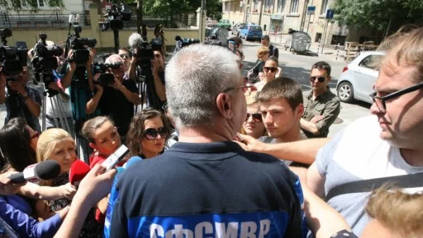 От 25 години всички министри реформират МВР, но полицията и пожарната се топят