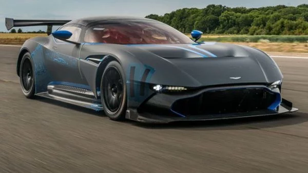 Ейдриън Нюи работи с Aston Martin по върховен автомобил