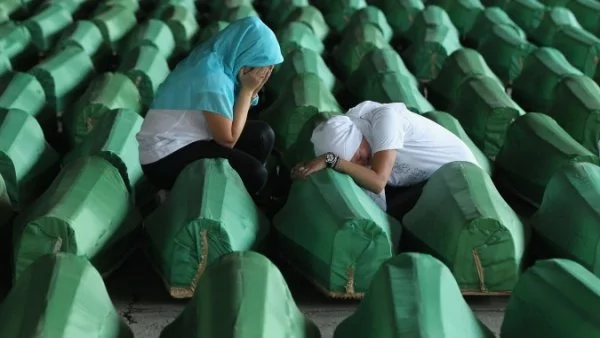 Босна се ядоса на решението на съда в Хага за клането в Сребреница