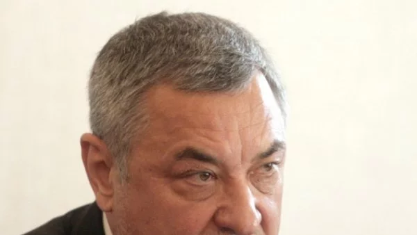Валери Симеонов: Незаконното преминаване на границата не става без участието на граничен полицай