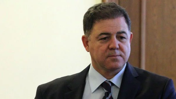 Ненчев: Решенията не трябва да се вземат по улиците на България, а в Народното събрание