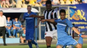 {{ otherArticle[0].article.title }}