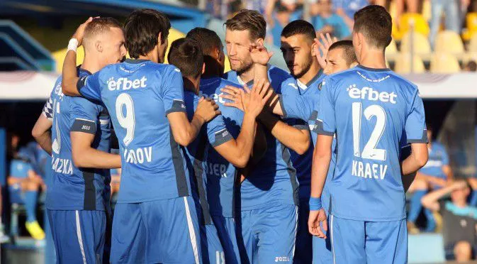 С 16 играчи и 8 юноши "Левски" ще търси мъст във Варна и първа победа