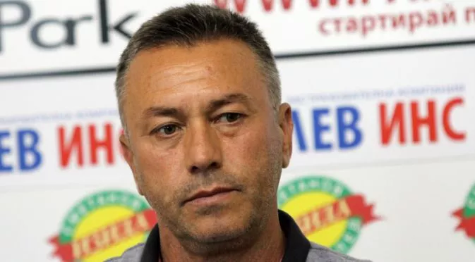 Треньорът на Пирин се прави на ударен за оставка