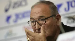 Димитър Пенев сподели колко фенове ще присъстват на мачовете на ЦСКА 1948