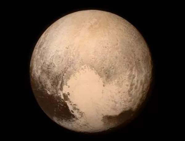 "Нови хоризонти" се обади от системата на Плутон