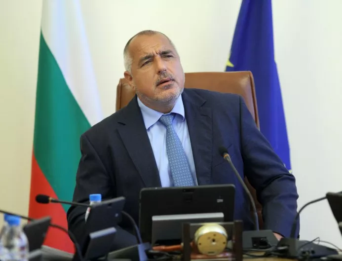 "Форбс": България се управлява от тъпоумен интригант*