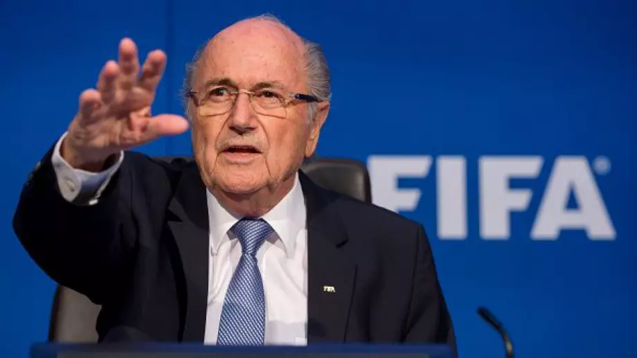 ФИФА ще съди Блатер за близо половин милиард евро