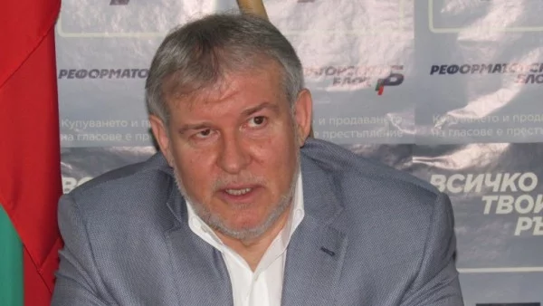 СДС отново поиска оставката на шефа на БАБХ