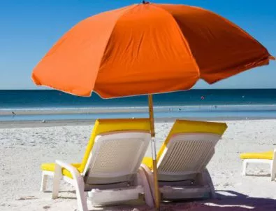 Къде са най-скъпи и къде най-евтини чадърите и шезлонгите по морето