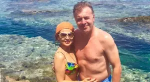 {{ otherArticle[0].article.title }}