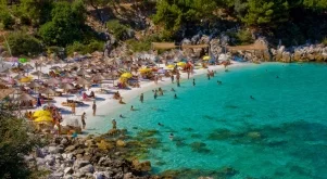 Рекорд за Гърция: 26 млн. чужди туристи до края на сезона