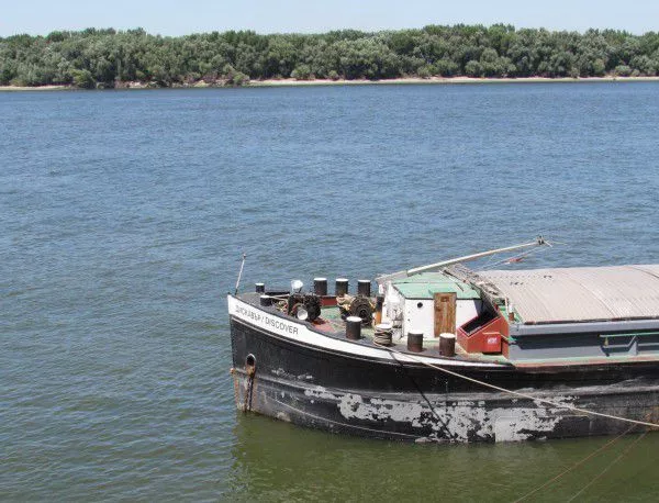 Трима български моряци са загинали при инцидент в австрийската част на река Дунав