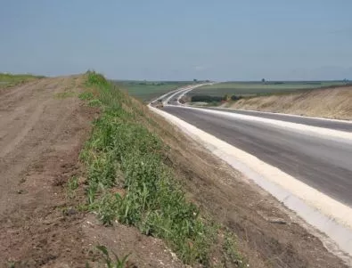 Четири фирми искат да строят връзката между магистралите „Марица” и „Тракия”