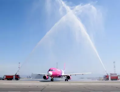 Пак лоши новини от Wizz Air: Българи останаха да чакат на летище в Германия