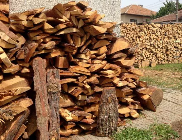 Ново предложение - какви дърва да се горят при наличие на мръсен въздух