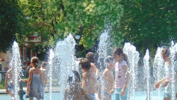 Максимални температури до 37° в събота