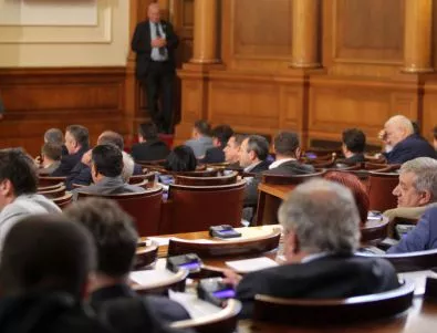 Депутатите имат 242 неизвинени отсъствия от началото на мандата 