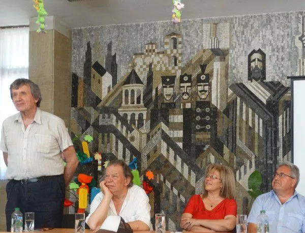 Трима академици представиха книгите си в Асеновград