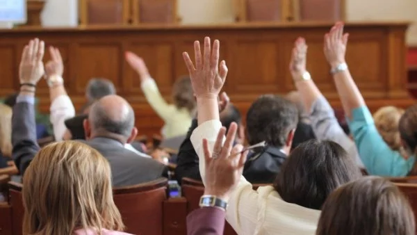 Парламентът предложи проф. Горчев за орден „Стара планина”