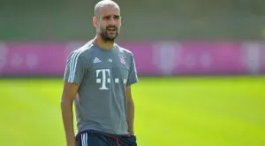 ВИДЕО: Гуардиола скочи на Де Йонг в тунела