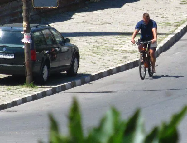 40 фиша за паркиране на тротоар в Асеновград са наложени при акцията на Инспектората