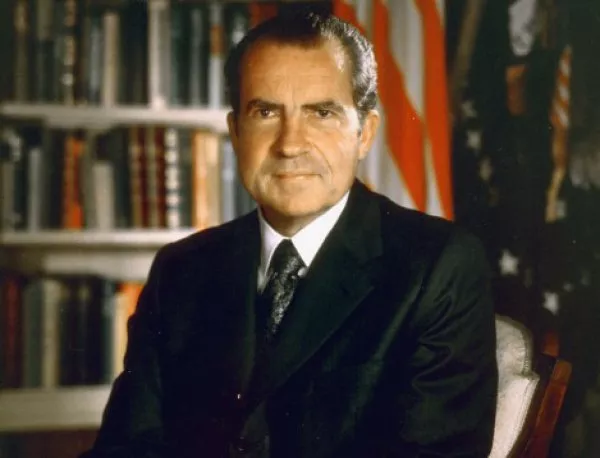 Ричард Никсън подава оставка