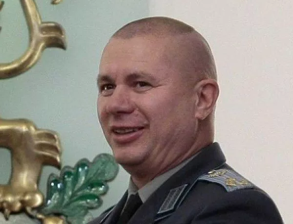 Генерал Шивиков влиза в битката за кметския пост на Карлово