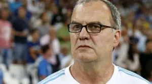 Биелса хвърли оставка, след домакинска загуба на старта