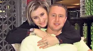 Жената на Регенкампф му търси нов отбор