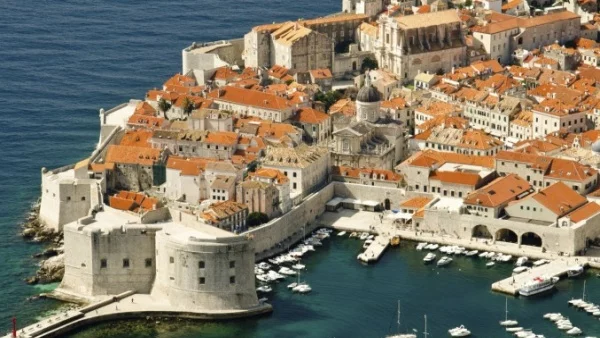 Хърватия: Когато няма кой да работи в туризма